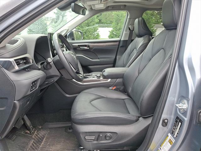 used 2024 Toyota Highlander car, priced at $46,442