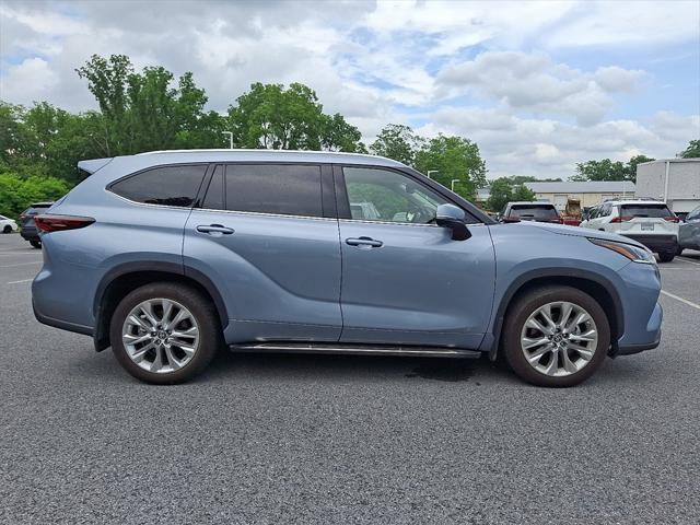 used 2024 Toyota Highlander car, priced at $46,442