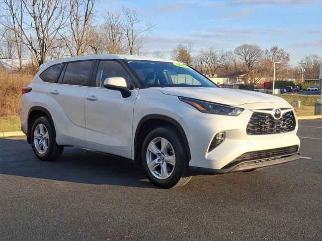 used 2023 Toyota Highlander car, priced at $38,987