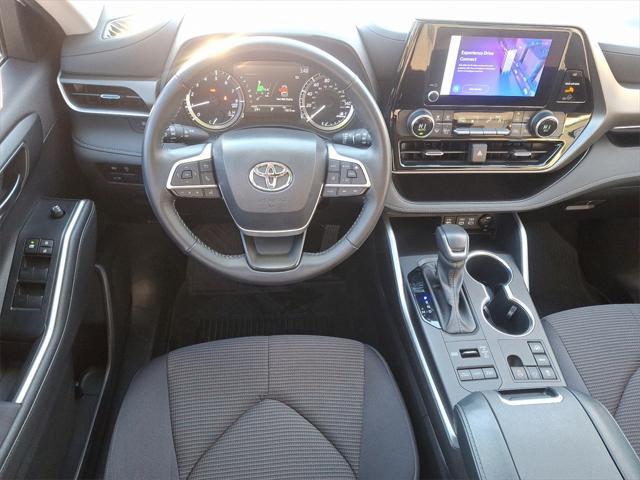 used 2023 Toyota Highlander car, priced at $38,987