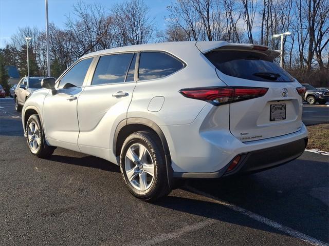 used 2023 Toyota Highlander car, priced at $38,987