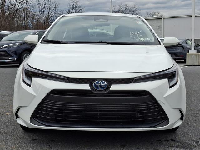 new 2025 Toyota Corolla Hybrid car