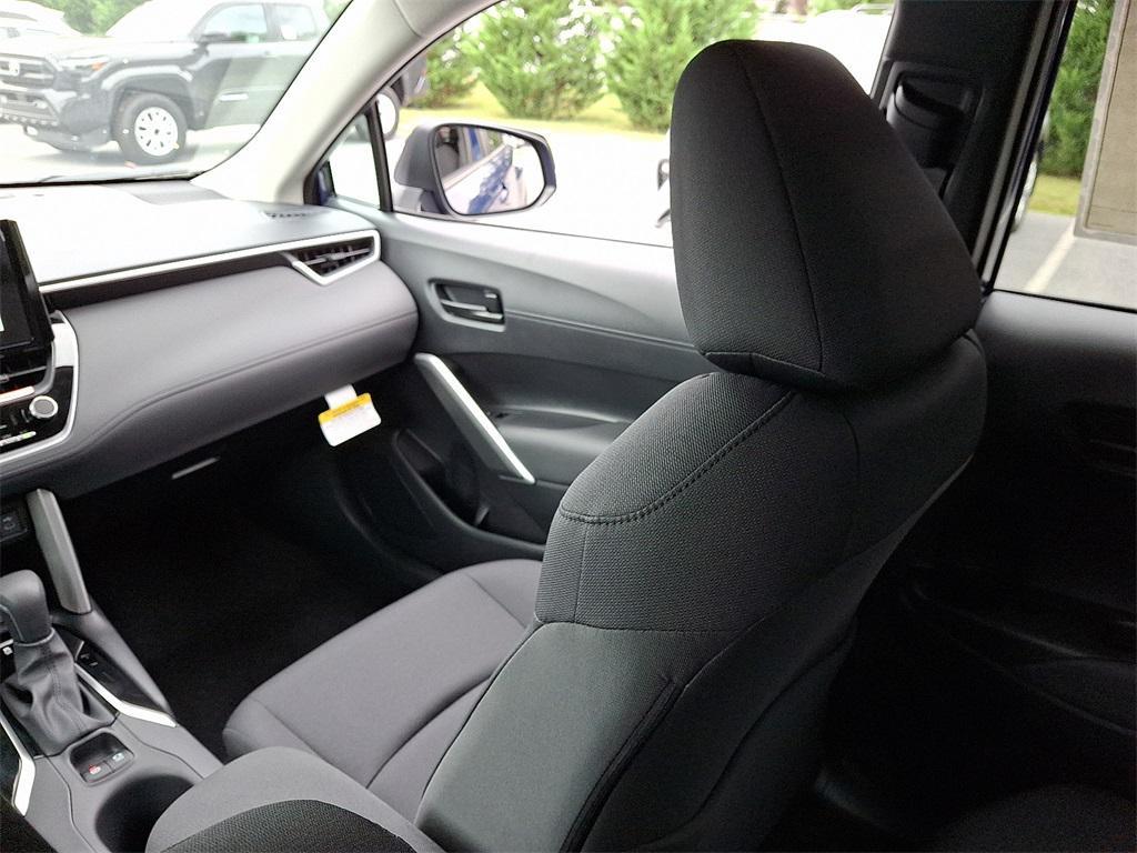 new 2025 Toyota Corolla Cross car, priced at $31,378