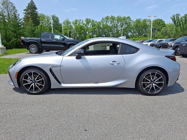 new 2025 Toyota GR86 car, priced at $31,618