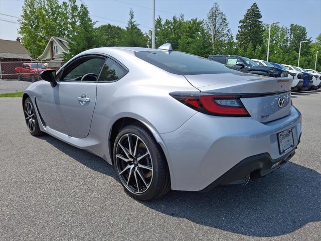 new 2025 Toyota GR86 car, priced at $31,618
