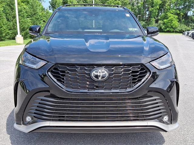 new 2025 Toyota Highlander car, priced at $49,558