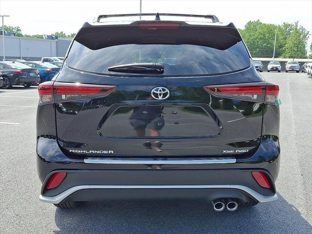 new 2025 Toyota Highlander car, priced at $49,558