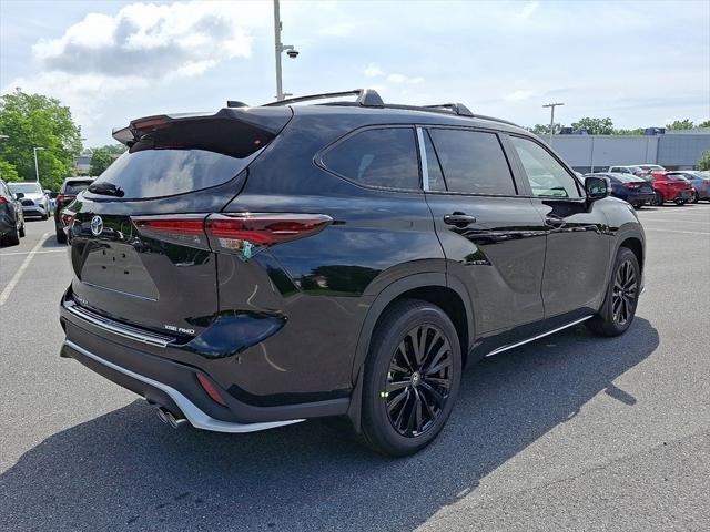 new 2025 Toyota Highlander car, priced at $49,558