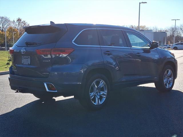 used 2019 Toyota Highlander Hybrid car, priced at $24,187