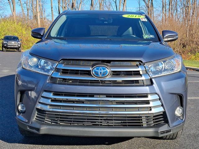 used 2019 Toyota Highlander Hybrid car, priced at $24,187