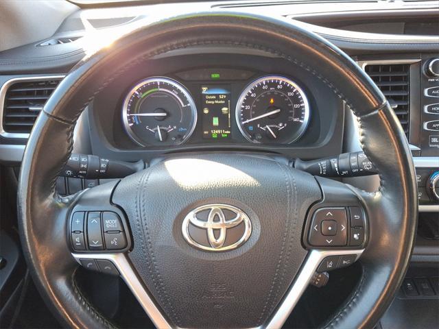 used 2019 Toyota Highlander Hybrid car, priced at $24,187