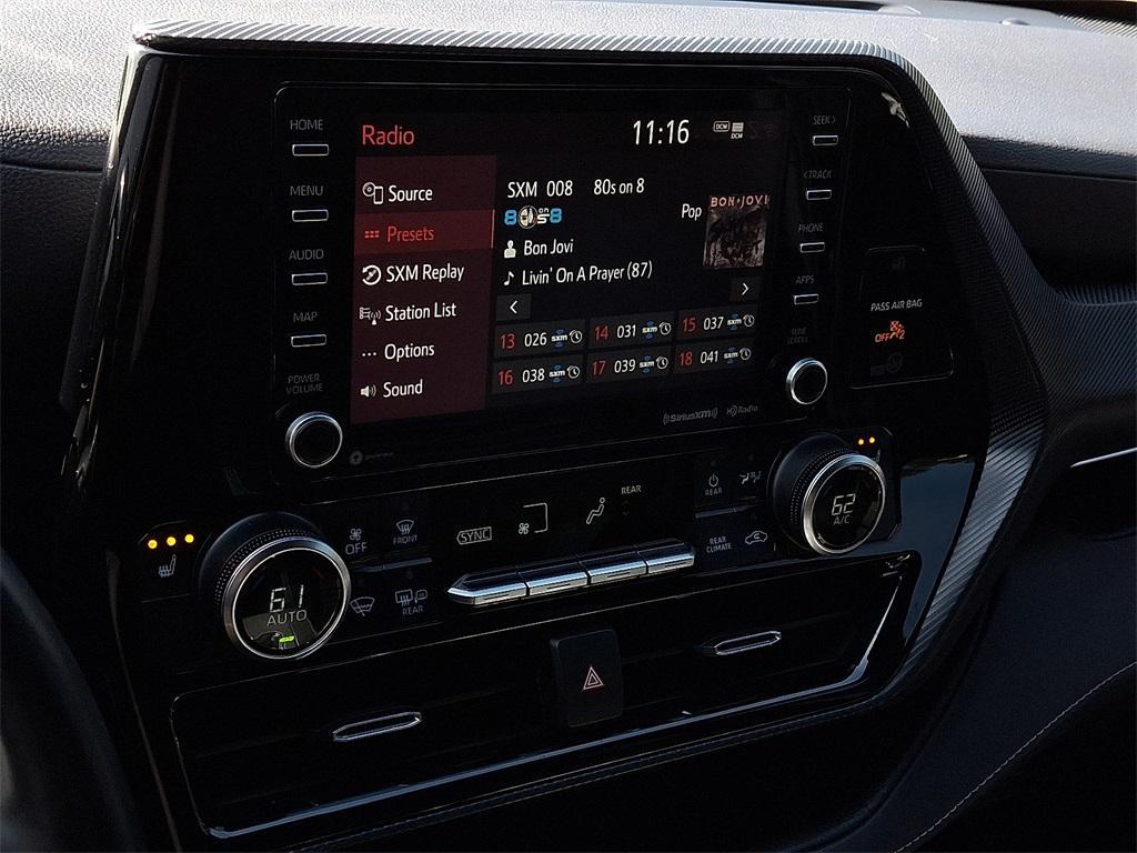used 2021 Toyota Highlander car, priced at $33,647