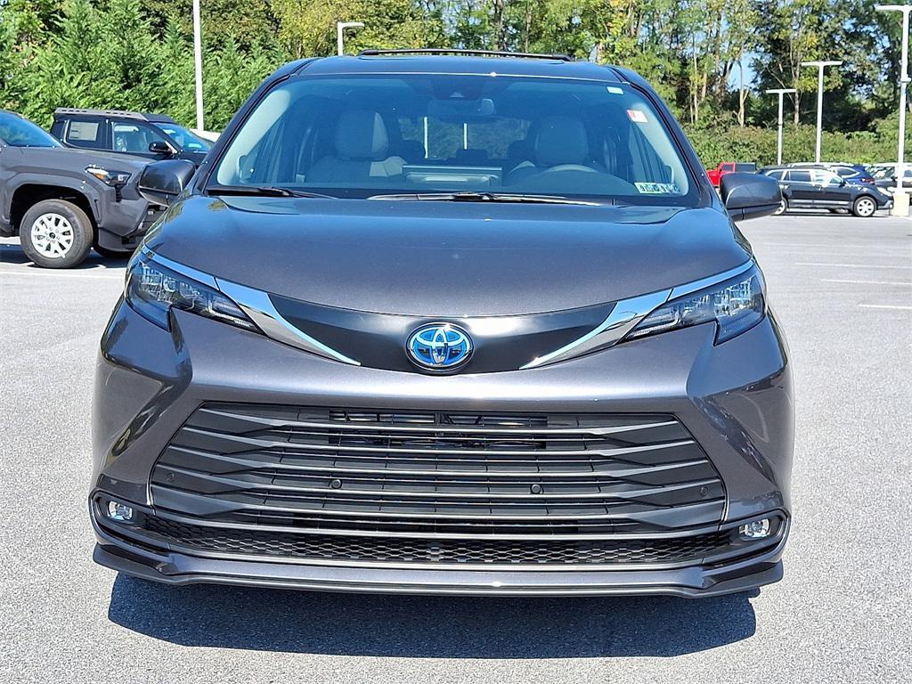 new 2025 Toyota Sienna car, priced at $50,764