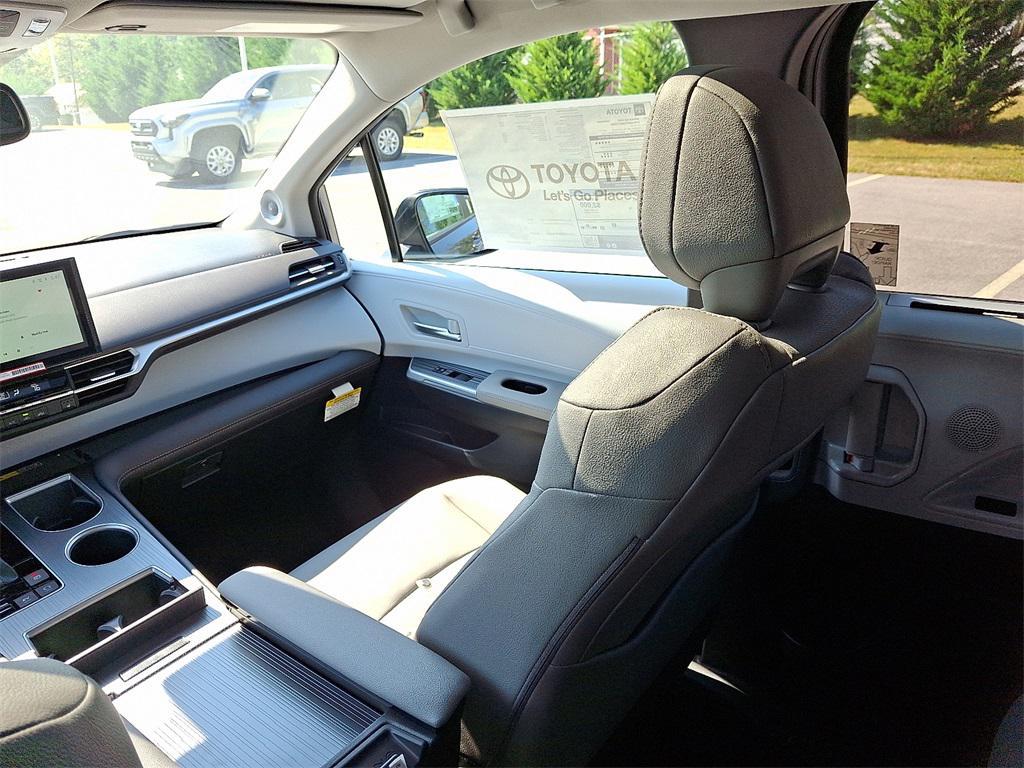 new 2025 Toyota Sienna car, priced at $50,764