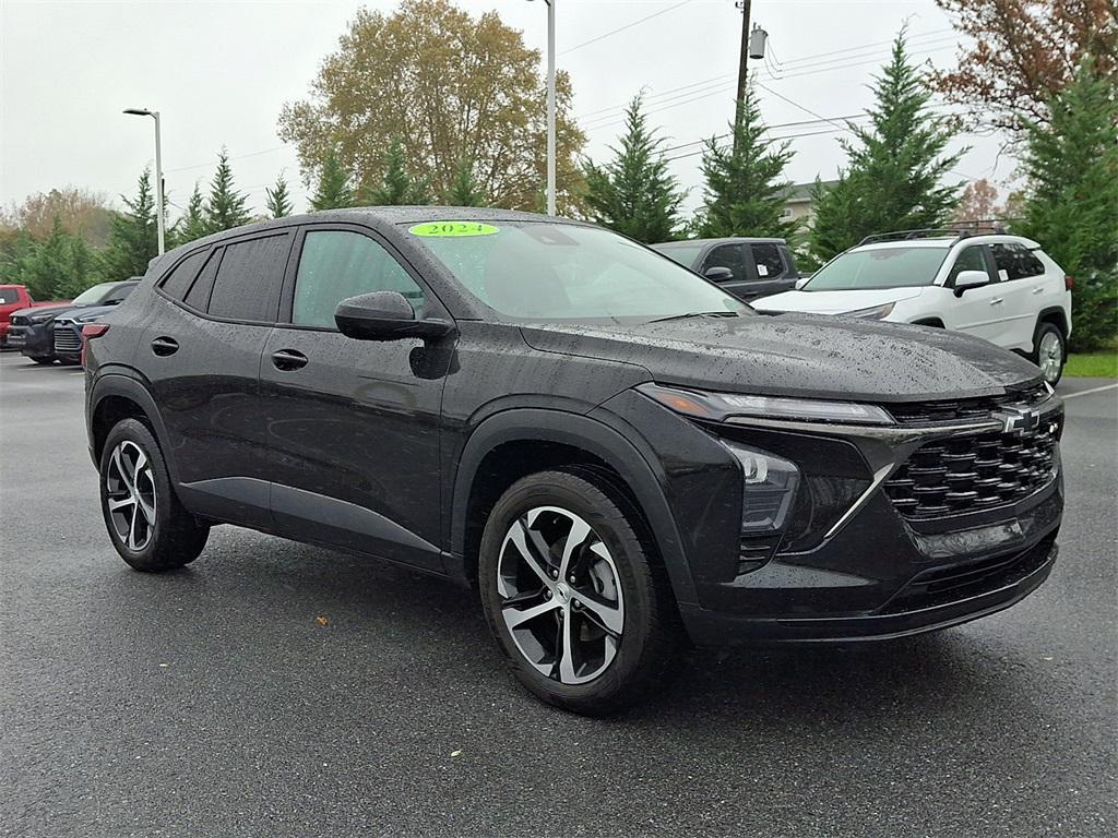 used 2024 Chevrolet Trax car, priced at $22,347