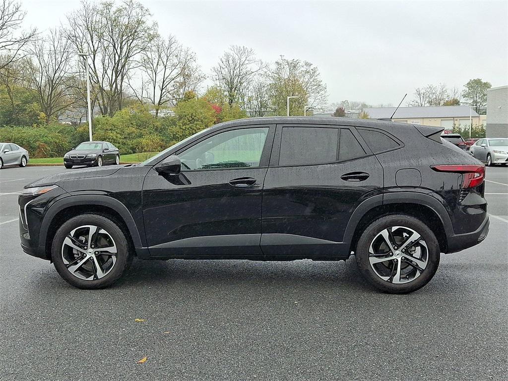 used 2024 Chevrolet Trax car, priced at $22,347