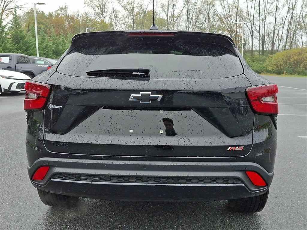used 2024 Chevrolet Trax car, priced at $22,347