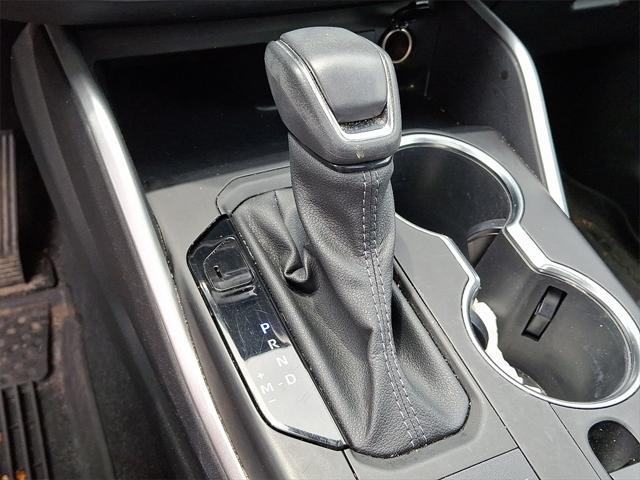 used 2022 Toyota Highlander car, priced at $38,487