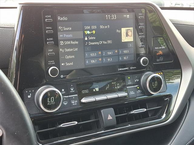 used 2022 Toyota Highlander car, priced at $32,987