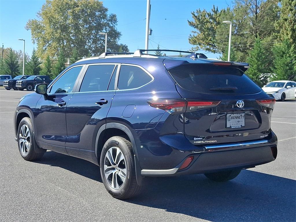 used 2024 Toyota Highlander car, priced at $43,987