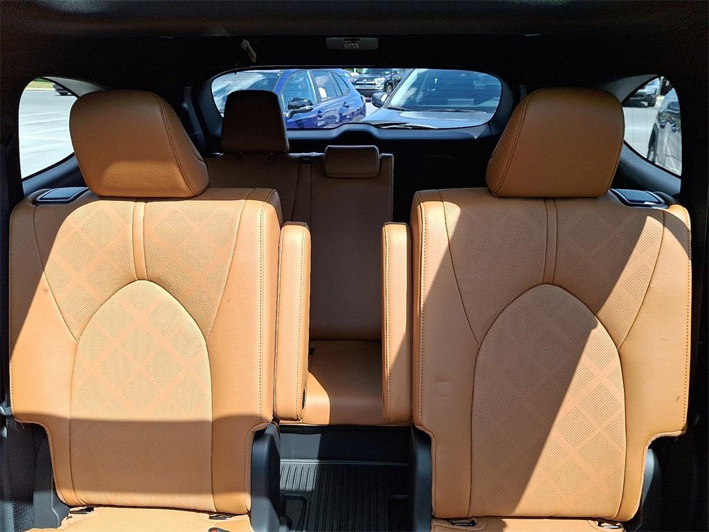 new 2025 Toyota Highlander car, priced at $56,556