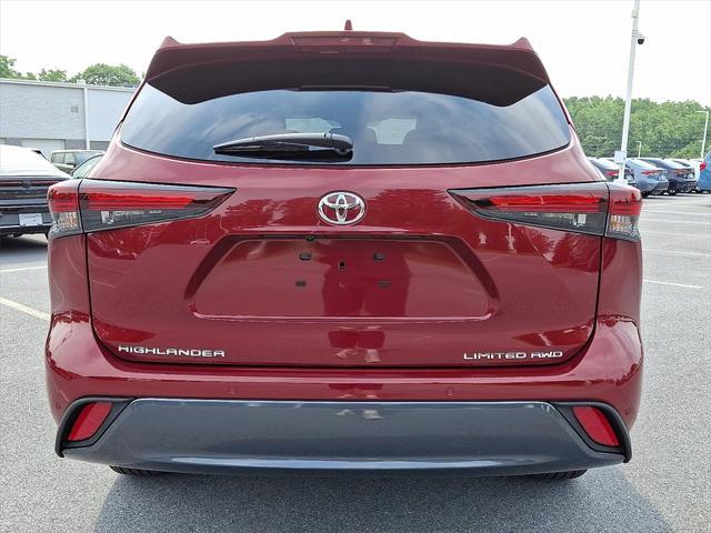new 2025 Toyota Highlander car, priced at $52,428