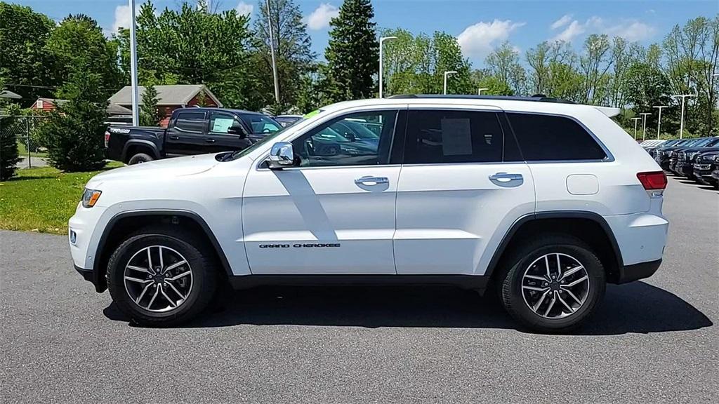 used 2021 Jeep Grand Cherokee car, priced at $28,142
