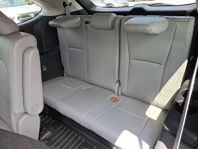used 2020 Toyota Highlander car, priced at $33,987