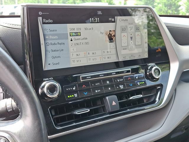 used 2020 Toyota Highlander car, priced at $33,987