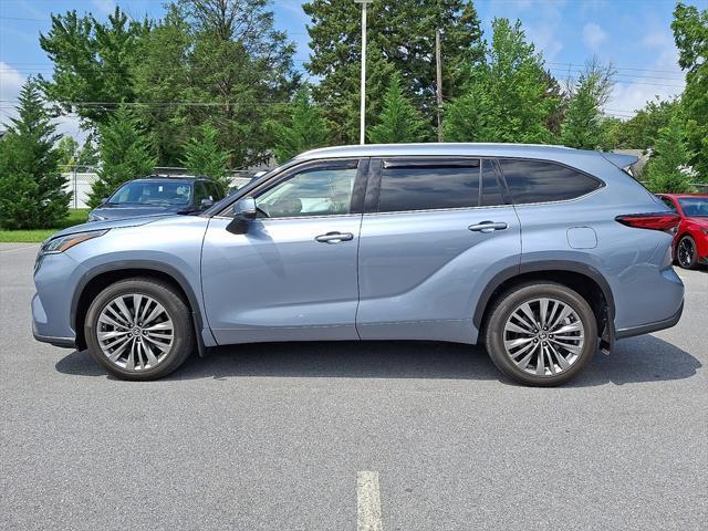 used 2020 Toyota Highlander car, priced at $33,987