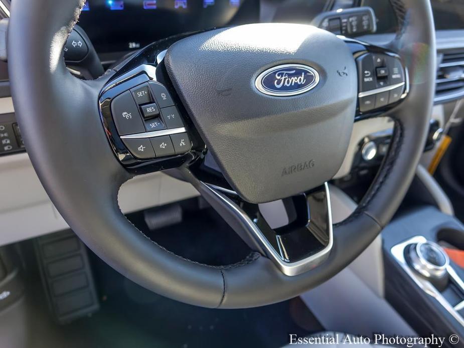 new 2025 Ford Escape car, priced at $38,041