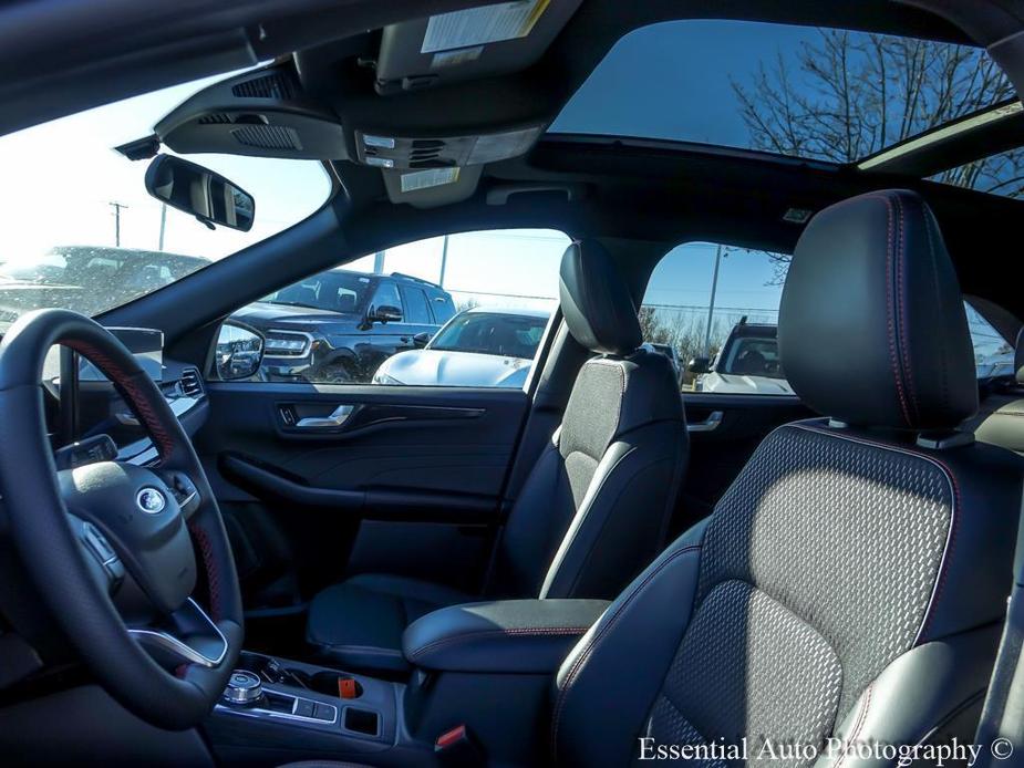 new 2025 Ford Escape car, priced at $32,337