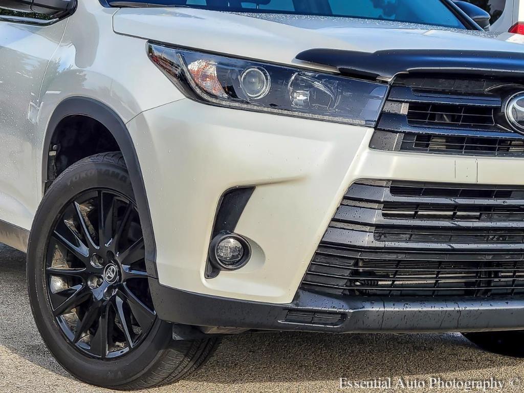 used 2019 Toyota Highlander car, priced at $26,972