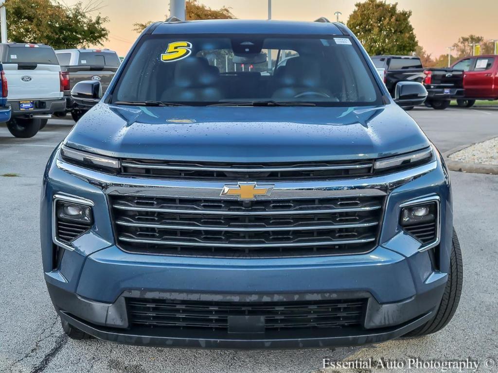 used 2025 Chevrolet Traverse car, priced at $35,775