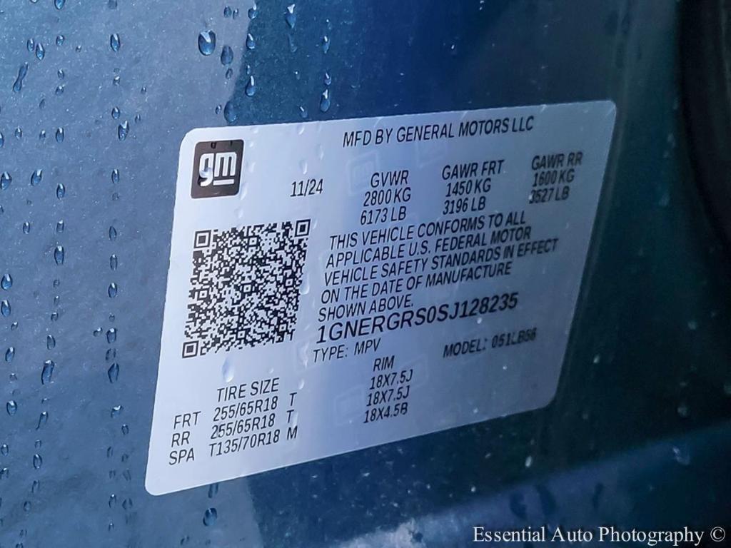 used 2025 Chevrolet Traverse car, priced at $35,775