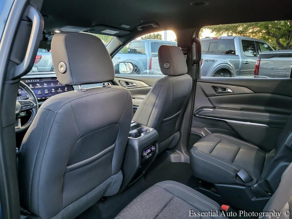 used 2025 Chevrolet Traverse car, priced at $35,775