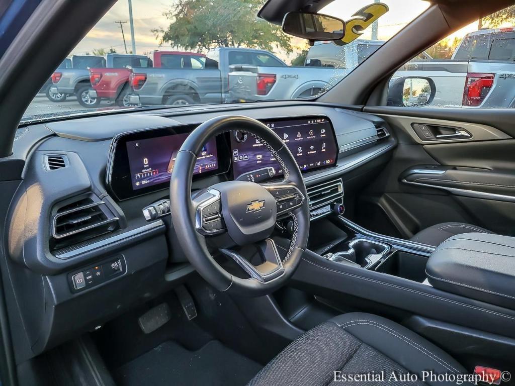 used 2025 Chevrolet Traverse car, priced at $35,775