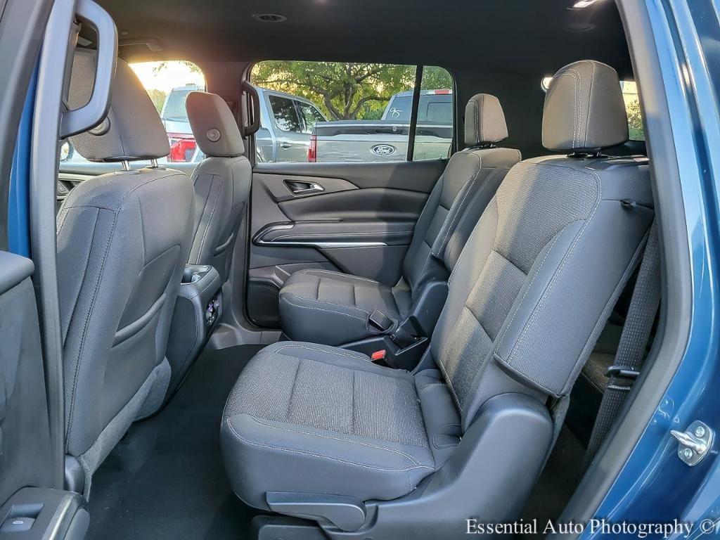 used 2025 Chevrolet Traverse car, priced at $35,775