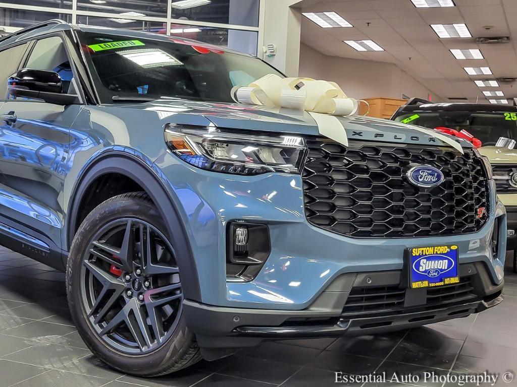 new 2025 Ford Explorer car, priced at $53,400