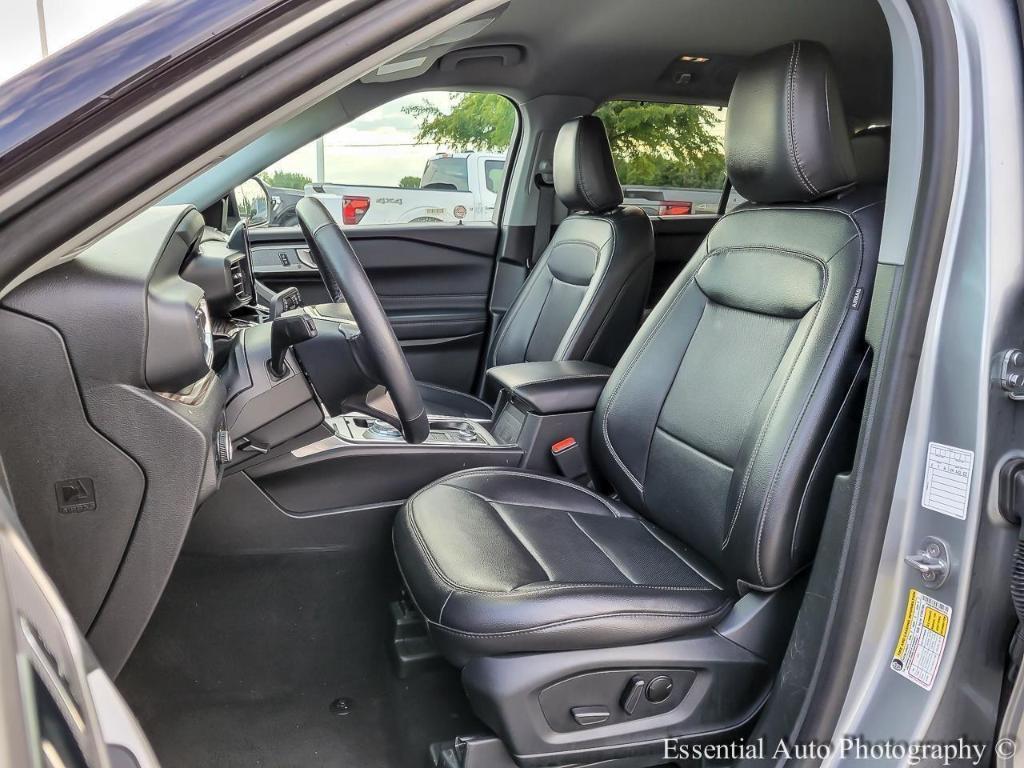 used 2024 Ford Explorer car, priced at $29,998