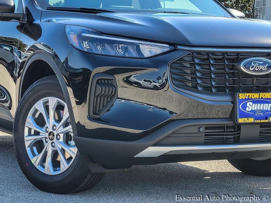 new 2024 Ford Escape car, priced at $28,901