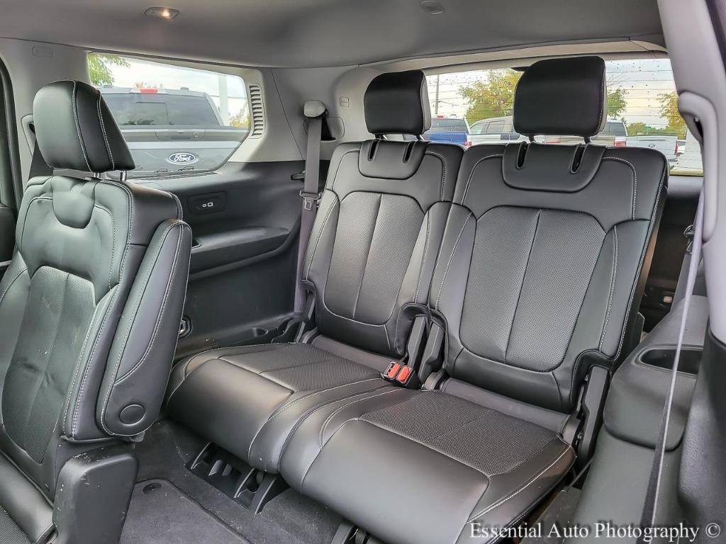 used 2022 Jeep Grand Cherokee L car, priced at $29,981