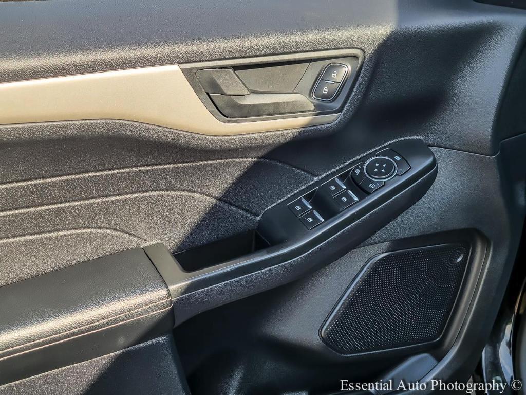 used 2022 Ford Escape car, priced at $22,721