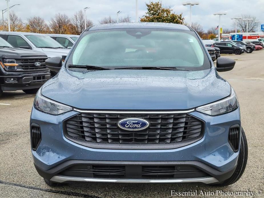 new 2025 Ford Escape car, priced at $28,900