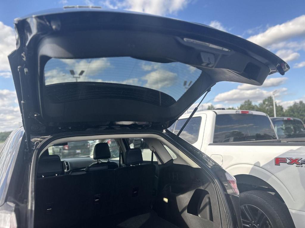 used 2023 Ford Edge car, priced at $32,295