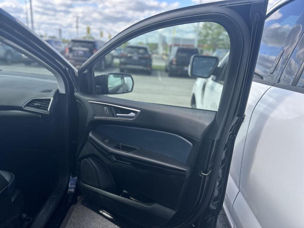 used 2023 Ford Edge car, priced at $32,295