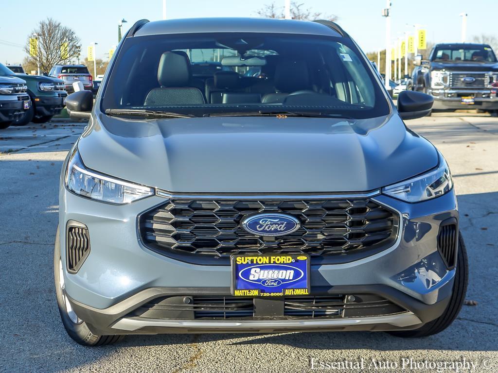 new 2025 Ford Escape car, priced at $28,001