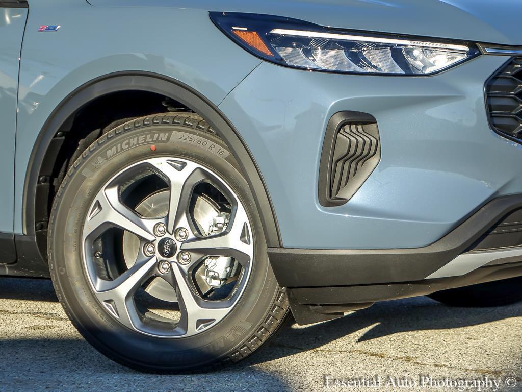 new 2025 Ford Escape car, priced at $28,001