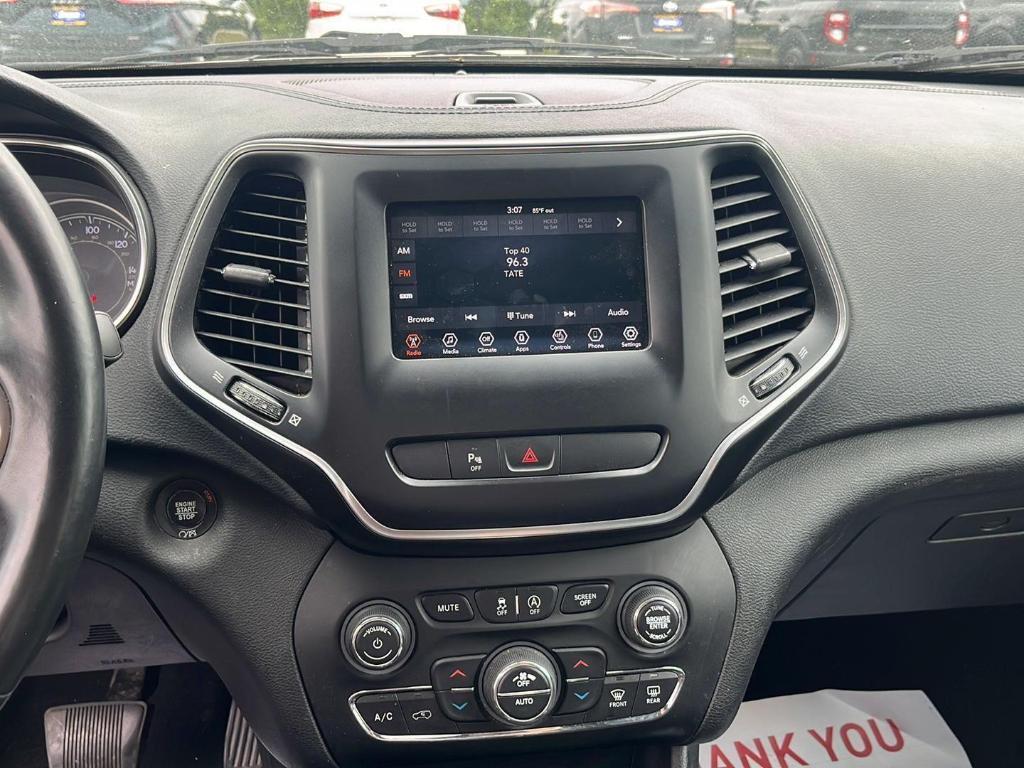 used 2019 Jeep Cherokee car, priced at $17,995