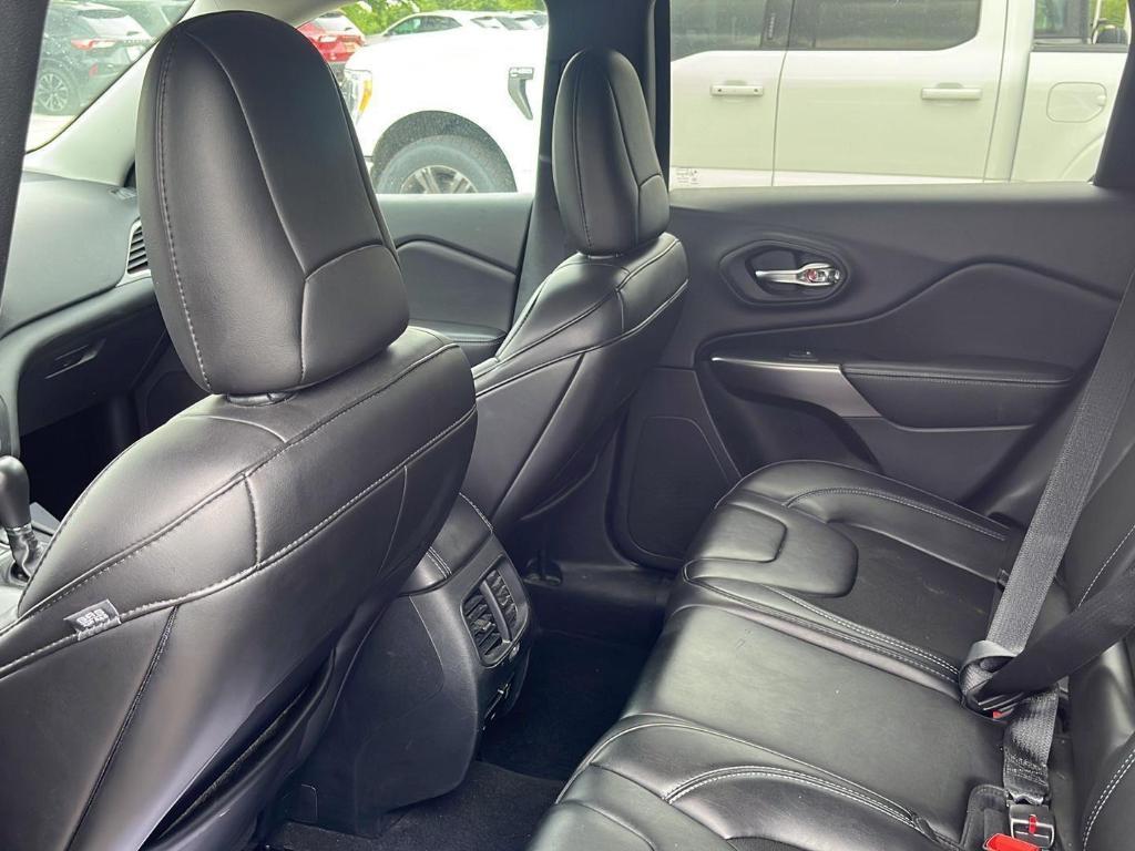 used 2019 Jeep Cherokee car, priced at $17,995